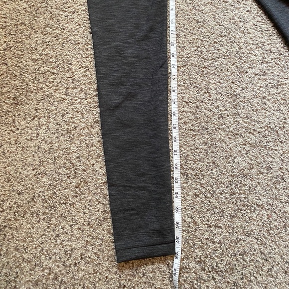 Lululemon Wunder Under Leggings - Picture 4 of 7